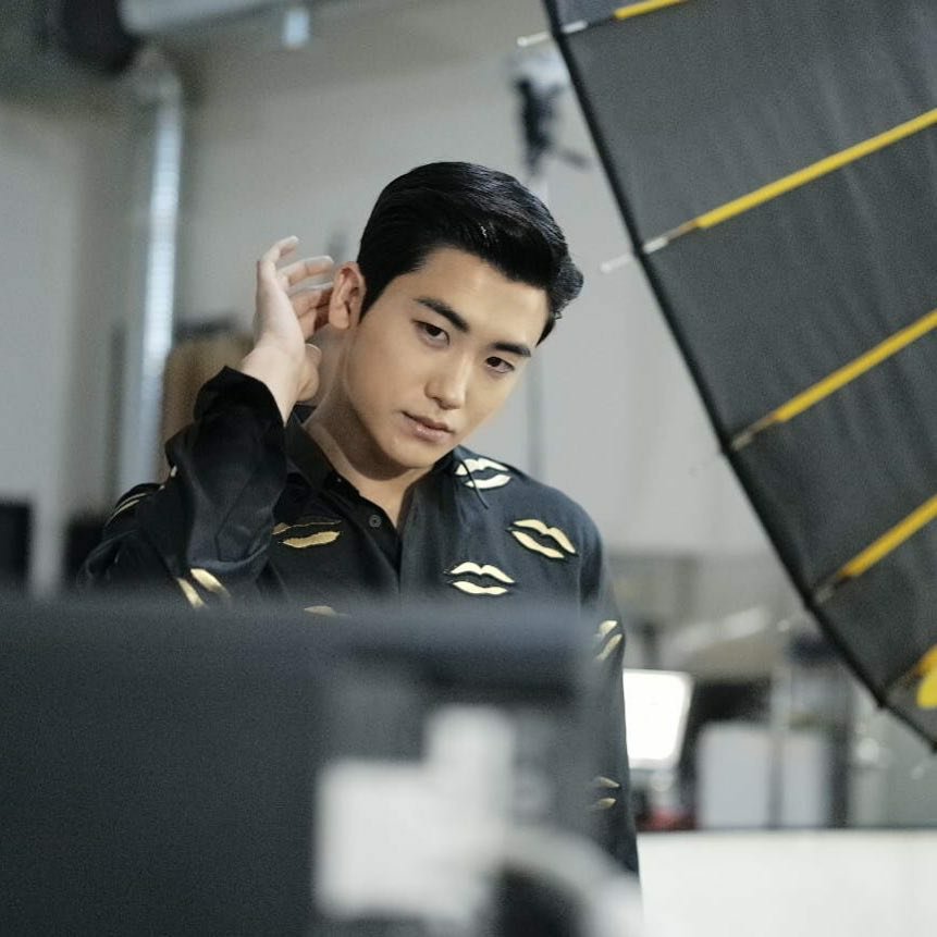 mio5hyungsi9's tweet photo. ้ฆๆธฏ้่ชใฎใคใณในใฟใฐใฉใ ใจใคใณในใฟในใใผใชใผใใ
ใใงใณใทใฏๆฎๅฝฑไธญใฎใใใฏในใใผใธ๏ผ
#Repost @edwin_ma_mr_magazine (@get_repost)
ใปใปใป
Backstage !
#ๆด็ฏๆค #๋ฐํ์ #givenchy @givenchyofficial #givenchyhk @phs1116 #parkhyungsik https://t.co/ExyFsxJLBa