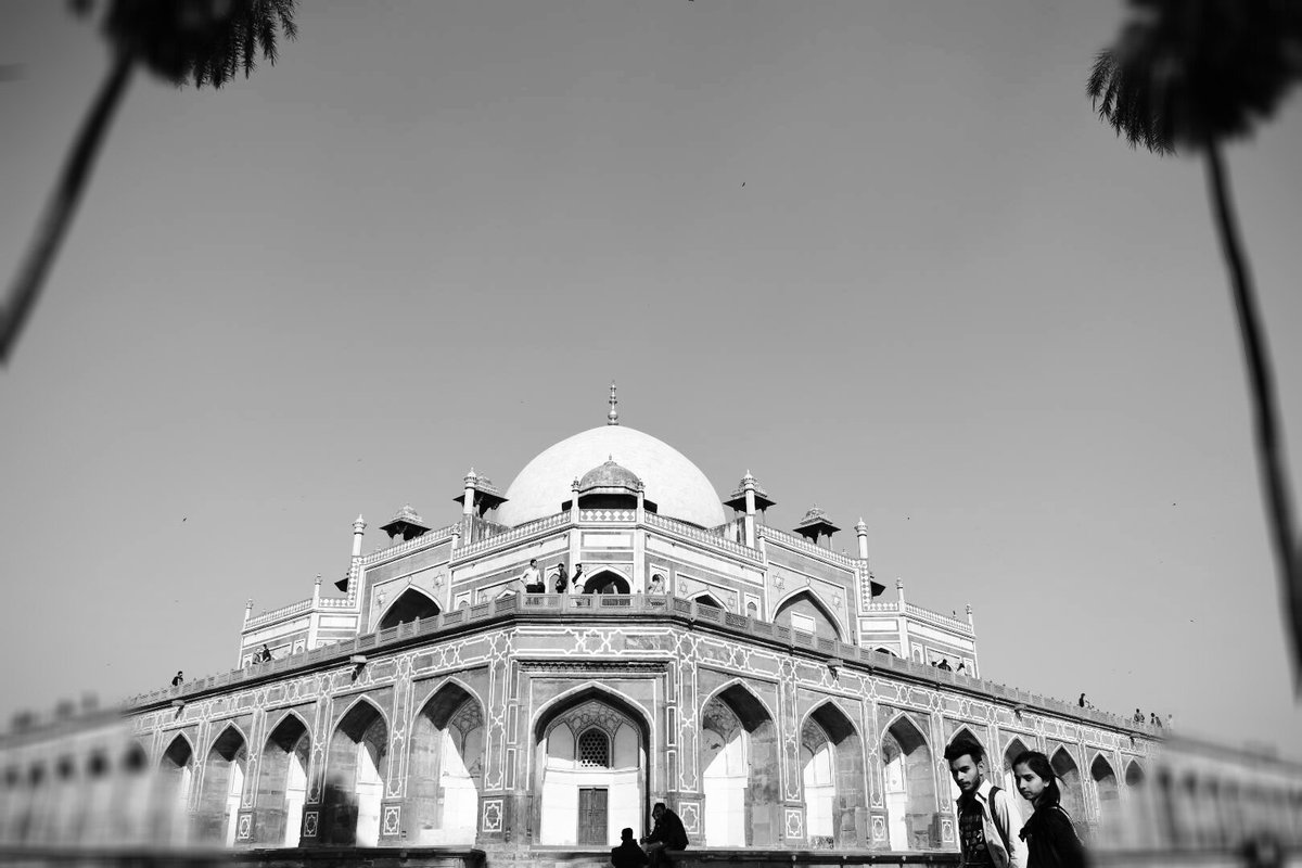 PREETILamba6's tweet photo. Humanyu Ka Makbara...Silence of Humanyu's Tomb...Images taken by me on 28th Jan 2018. https://t.co/Ad5aFtYhN9