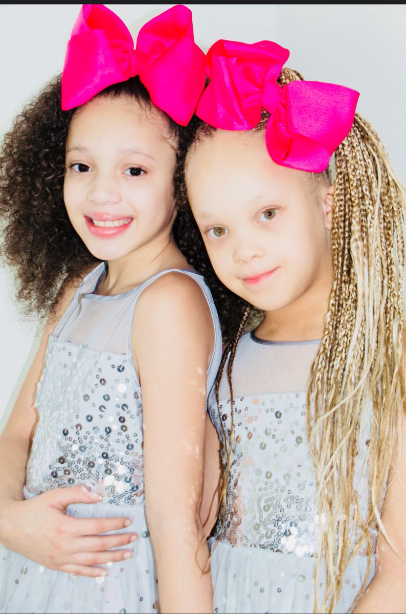 KeaunnaSmith's tweet photo. Sommer and Autumn my heartbeat Sommer and Autumn sommer #disneykids #kidsfashion #modelingagency #model #modelswanted #modelsearch #kid #curlyhair #naturalhair #naturalhairstyles #photography #dailylook #dailyphoto #igdaily #kidstar #actresslife #acting #cutie #cutiepie #cuties https://t.co/6WIYBkJwlm