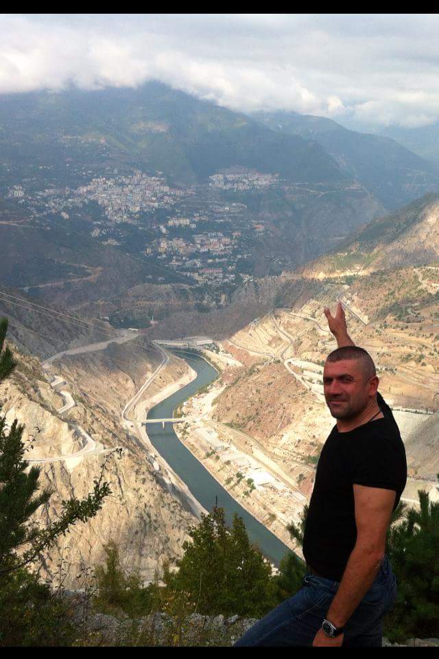 Cumamız mübarek olsun allah ülkemizin birliğini dirligini daim etsin