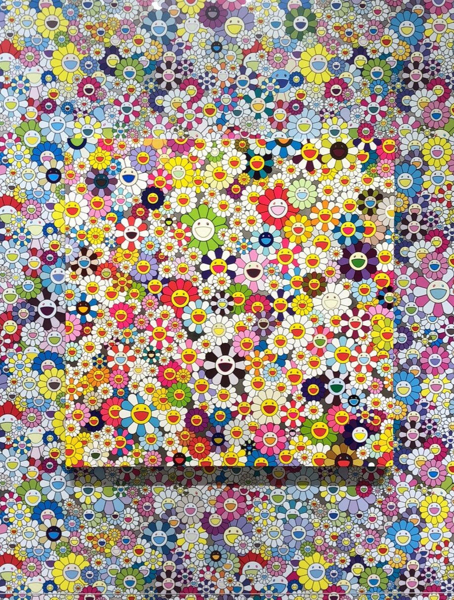 2 pic. Thanks to legendary artist Takashi Murakami for his patience while we forced him to pose for photos, videos & boomerangs during the preview for his new major retrospective show @VanArtGallery. Runs Feb. 3rd to May 6th! #vagxmurakami https://t.co/JQoKadHgbX