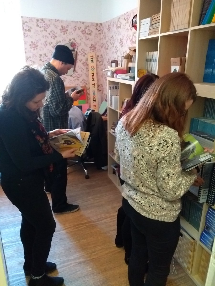 awdmacpherson's tweet photo. Studying Deveron Projects' Bookshop @aberdeenuni_FVC @UoA_LLMVC @DeveronProjects https://t.co/ivMhAszPgG