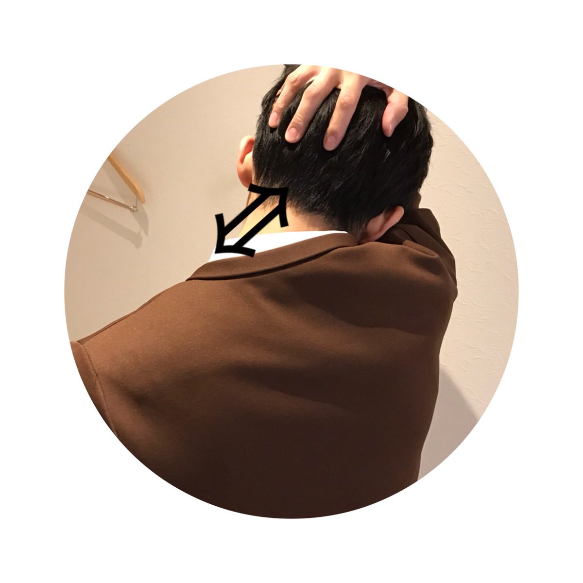 straffine03's tweet photo. こんばんは！今日は豆まきにピッタリ？？なストレッチをお伝えしてしきます！
#首と肩甲骨を繋いでる筋肉
#肩を上げる時に使ってる
#すなわち豆撒く時も使ってる
#強引に関係性を出しました
#1番してほしいのは
#アゴが上がってしまう方です
#イオン板橋のストレッチ屋さん https://t.co/nG2MAtCL9n
