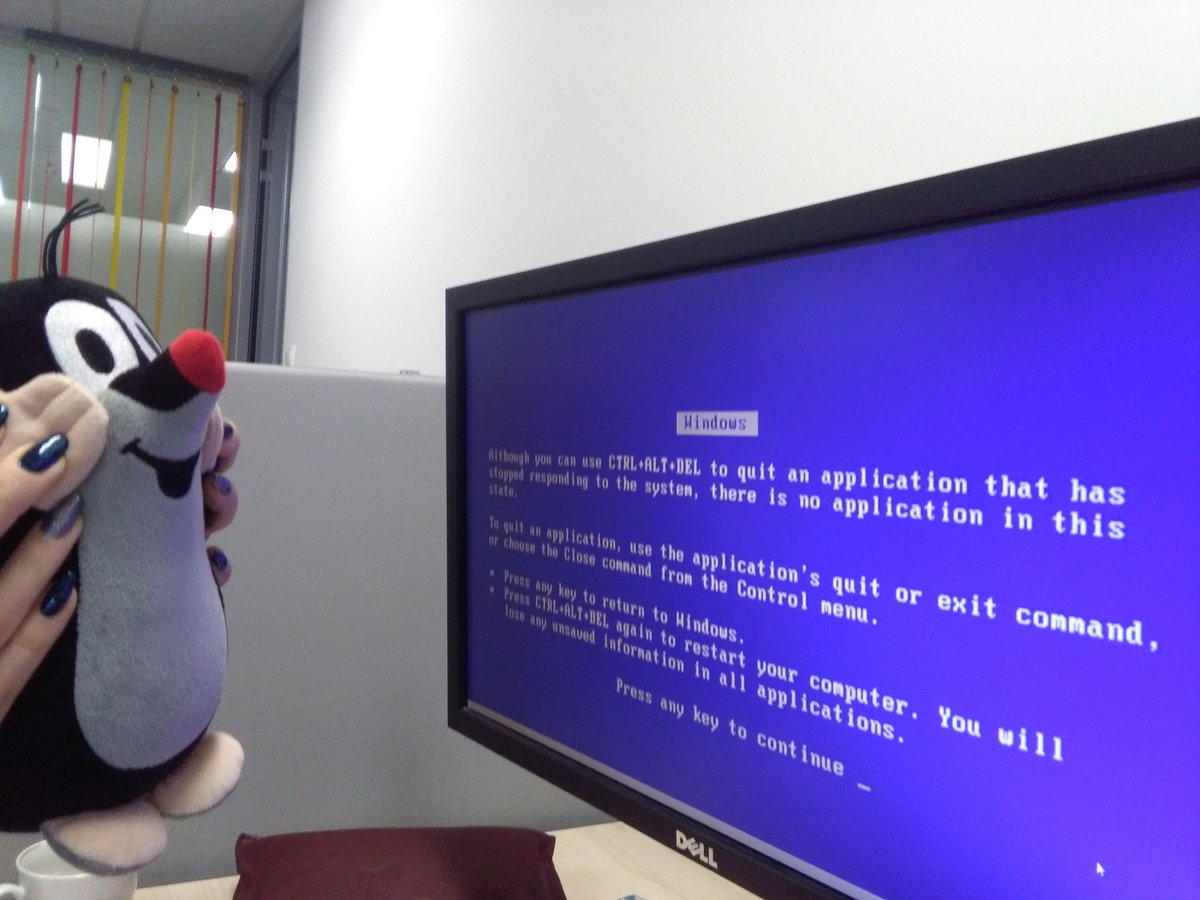 SrokaPiotrek's tweet photo. Oh no, error, error and only 4 hours of #Hackathon7 @ @pega in Krakow #lifeatpega https://t.co/XH3CRf8L9T