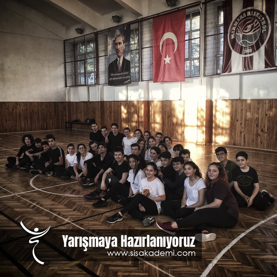 akademisis's tweet photo. Akademimizin Gençsis topluluğu ile yine yeni bir serüvene çıkıyoruz.  Okullar arası halkoyunları yarışmalarında Bitlis yöresi ile bizleri temsil edecek bu gençlerimize SİS AKADEMİ ailesi olarak başarılar diliyoruz. Ekiplerimize #tamdestek
 #sisakademi #dans #halkoyunları https://t.co/88PPO01gpS