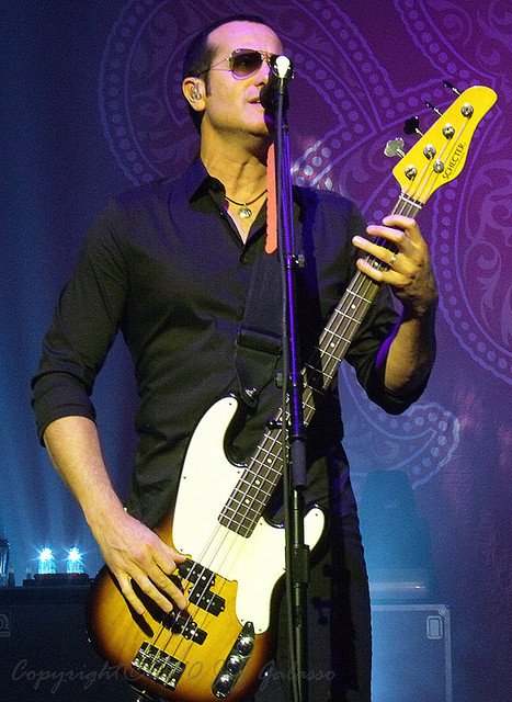 Happy Birthday, Stone Temple Pilots Bassist Robert DeLeo ( 