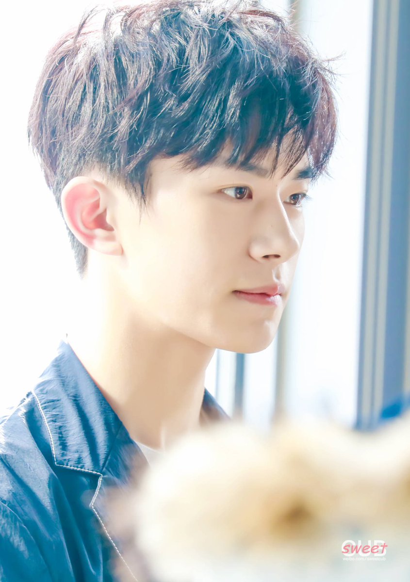 LoveeJacksonYEE's tweet photo. Angel himself🙃
cr.CUB
#JacksonYee https://t.co/AXo0fIKqJ0