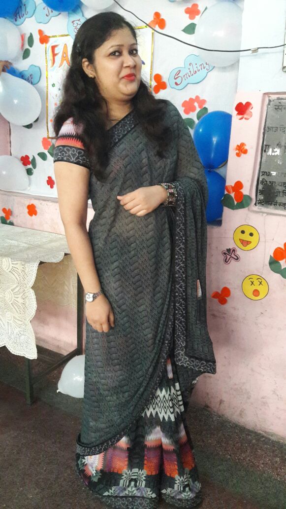 honey_sweet_16's tweet photo. @GAUAHAR_KHAN @HiHonorIndia @Flipkart My grey saree
My obsession fr grey😍
#Honor9lite #GreyItUp #MaxYourBeauty #BeyondBeauty @HiHonorIndia @Flipkart https://t.co/POChwzxtt5