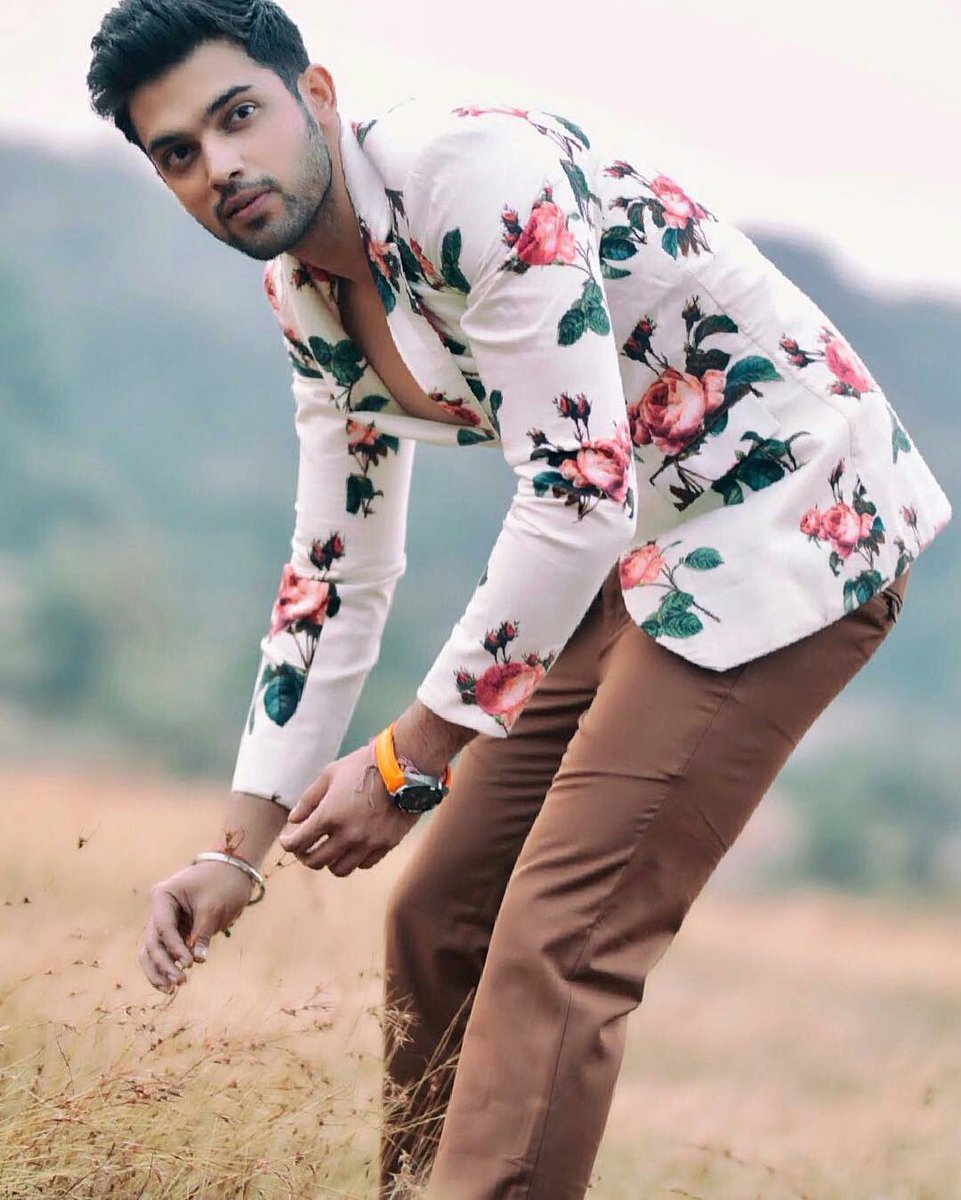 parthians_fort's tweet photo. @LaghateParth ππππππππ y so hot @LaghateParth
ππ #parthsamthaan
Always hope , but do not have expectations π Goodmorning !
Photo: thegreydot Make up by : be.the.diva
Styled by : sakshi.bhandarii
Assisted by : swarupdey #parthiansfort #adminyoni
#parlashaddicted https://t.co/2SscmSTbb6