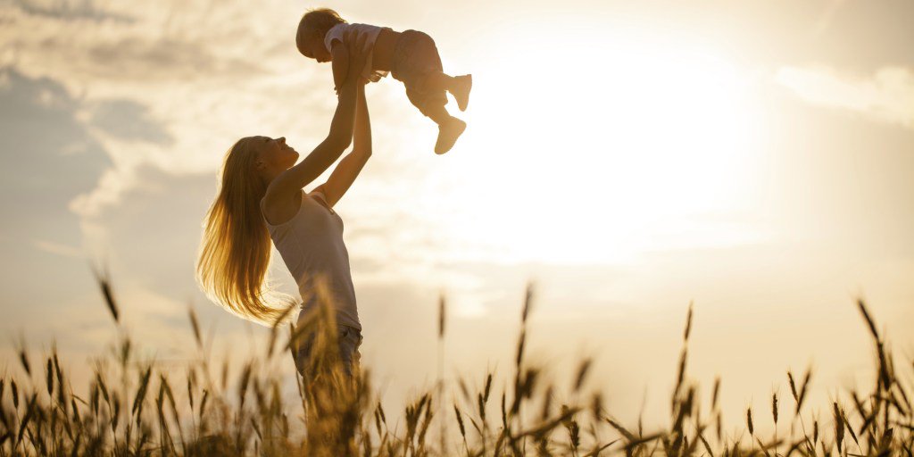 helping_mama's tweet photo. Non è possibile essere una madre perfetta. Ma ci sono milioni di modi per essere una buona madre. (Jill Churchill) https://t.co/u6ENtOSkk8 https://t.co/CnITLd0fNe