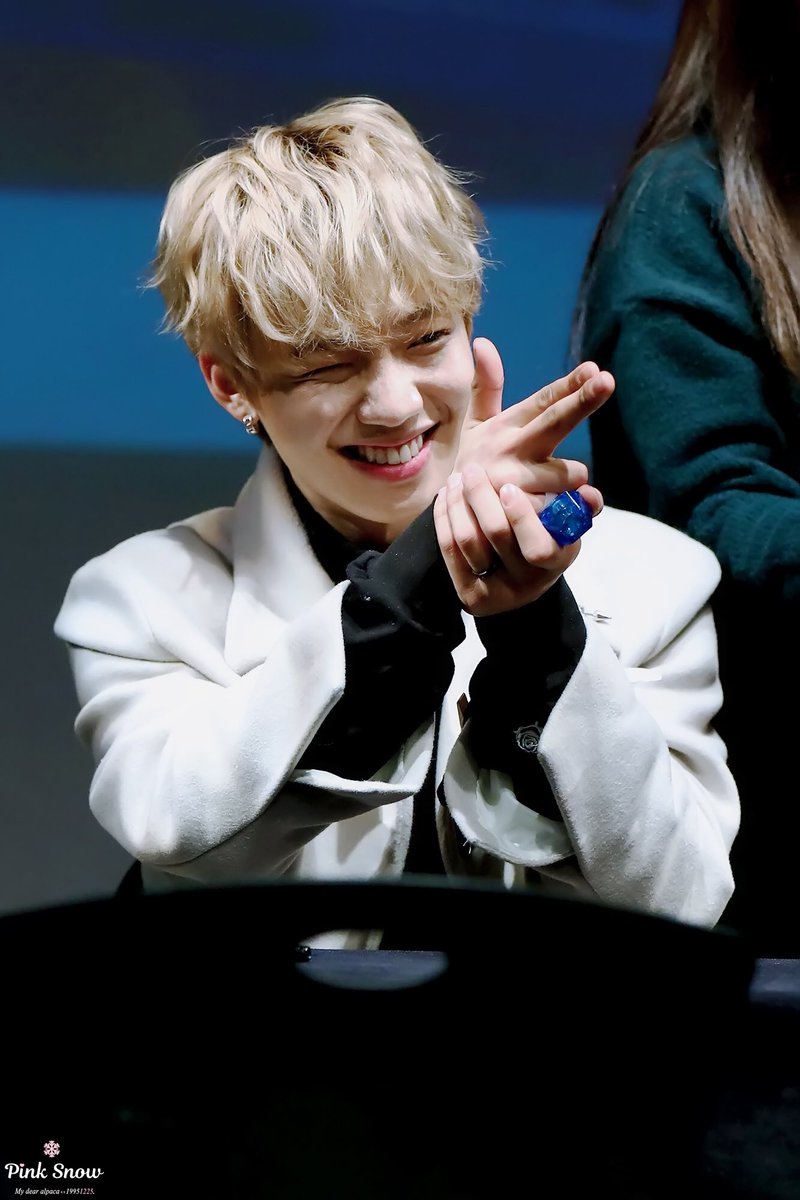 PinkSnow1225's tweet photo. 180202 강남팬싸 #MXM  #임영민 💕 https://t.co/LffUAn3ghv