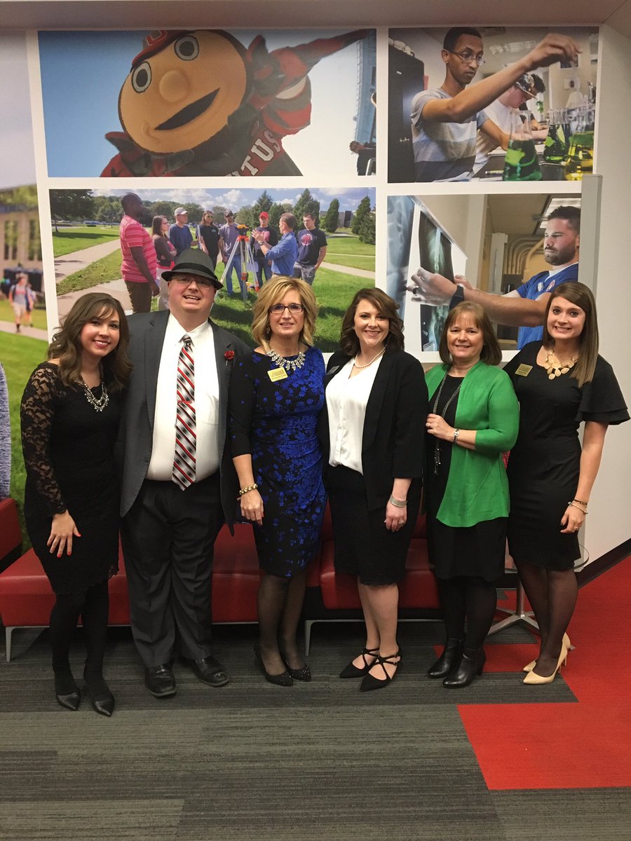 #TeamChamber at <a href="/ChamberofC/">Licking Co. Chamber</a> #LCGH2018 Thanks for joining us this morning!