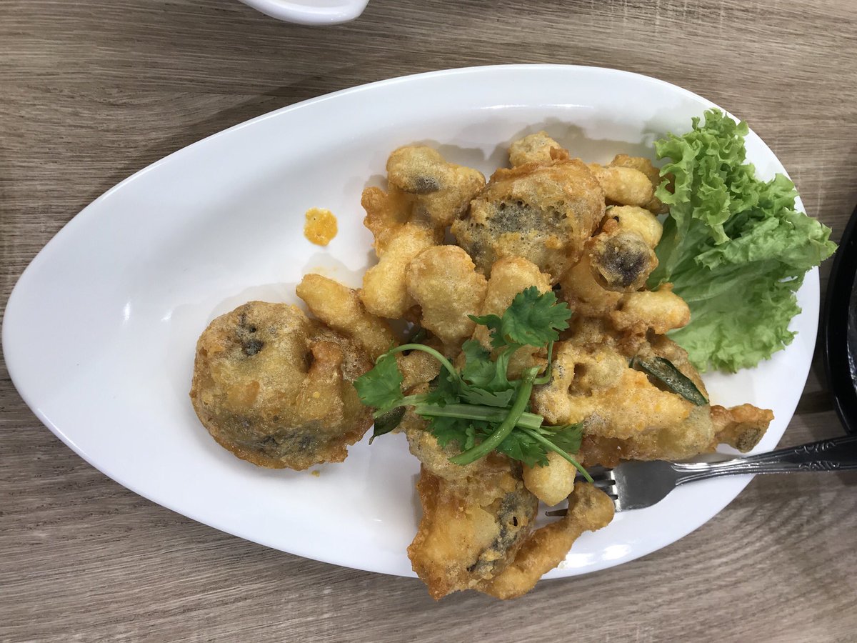 siewpeng_wang's tweet photo. Dinner @Green Signature 🍆🥕
https://t.co/1umFjQ8Odw
#Singapore @siewpeng_wang #vegan #vegetarian #meateatout #meateatoutday https://t.co/NH8nx9TKE0