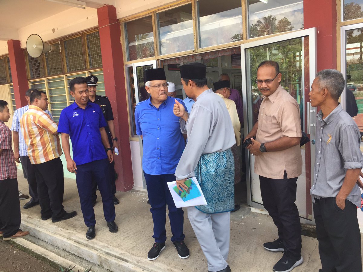 nazridouglas's tweet photo. Mesyuarat Agung PIBG Smk Sungai Bayor, Selama Perak. Disempurnakan oleh YB DS @dhzhamzah . #sungaibayor #larut #selama #perak #MPLarut https://t.co/mKgktVlaid