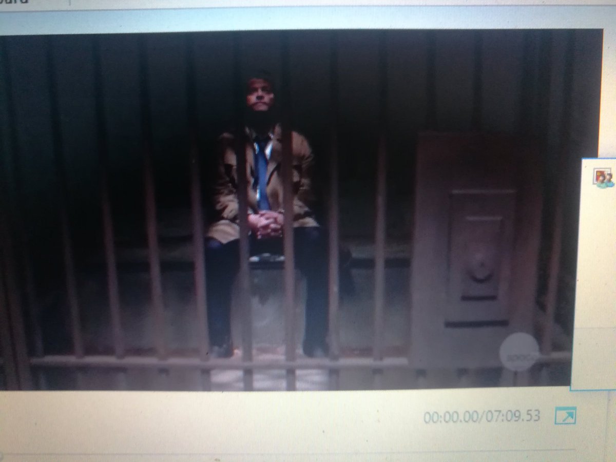 red_seventh's tweet photo. Watch me come alive at my baby angel's total of 7mins and 9 secs #Supernatural #CasIsBack https://t.co/px87qPRz5t
