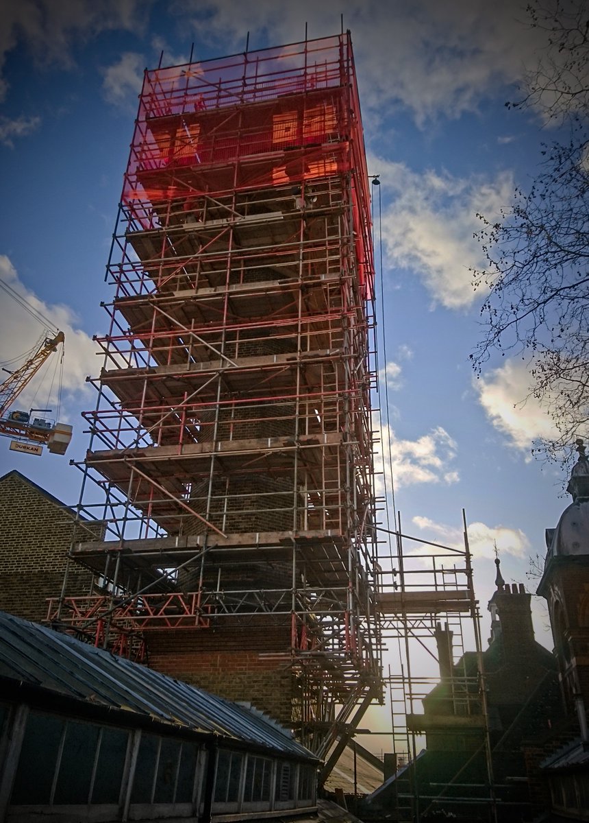 Mercer_scaff's tweet photo. Chimney stack #scaffolding complete at #ManorPlace #SE17 for @DurkanUK Just finishing the netting #TeamMCR https://t.co/BdLrC9yusX