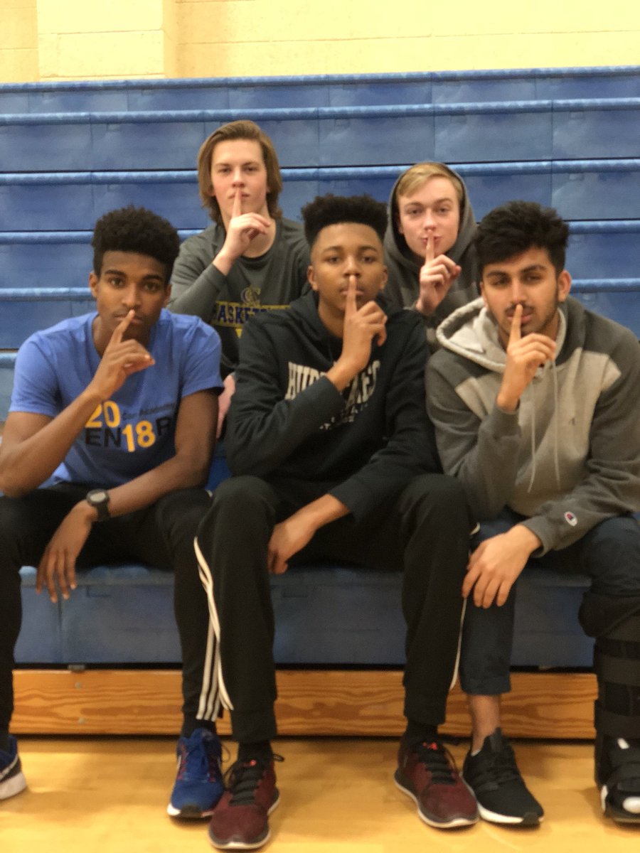 WEareXFACTOR's tweet photo. tonight. silent night. 7:45p. blue out. https://t.co/Jv0SXZK2Vq