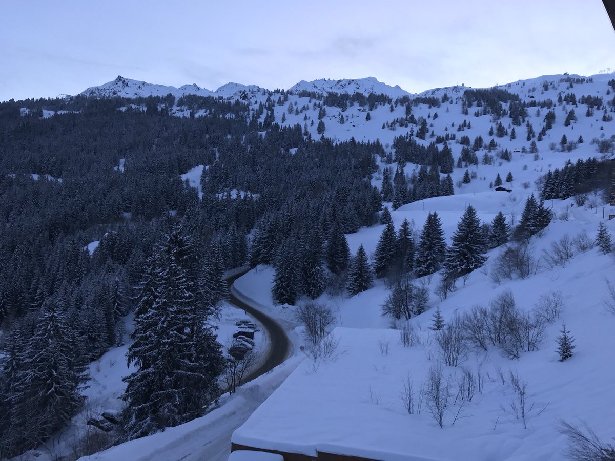 ctcski's tweet photo. Good morning Big uP & Down 🏔☀️ #BigUp18
Retrouvez tout le programme de la journée ici ➡️ https://t.co/bqqV5rdZDI https://t.co/t8IPwfm6vx