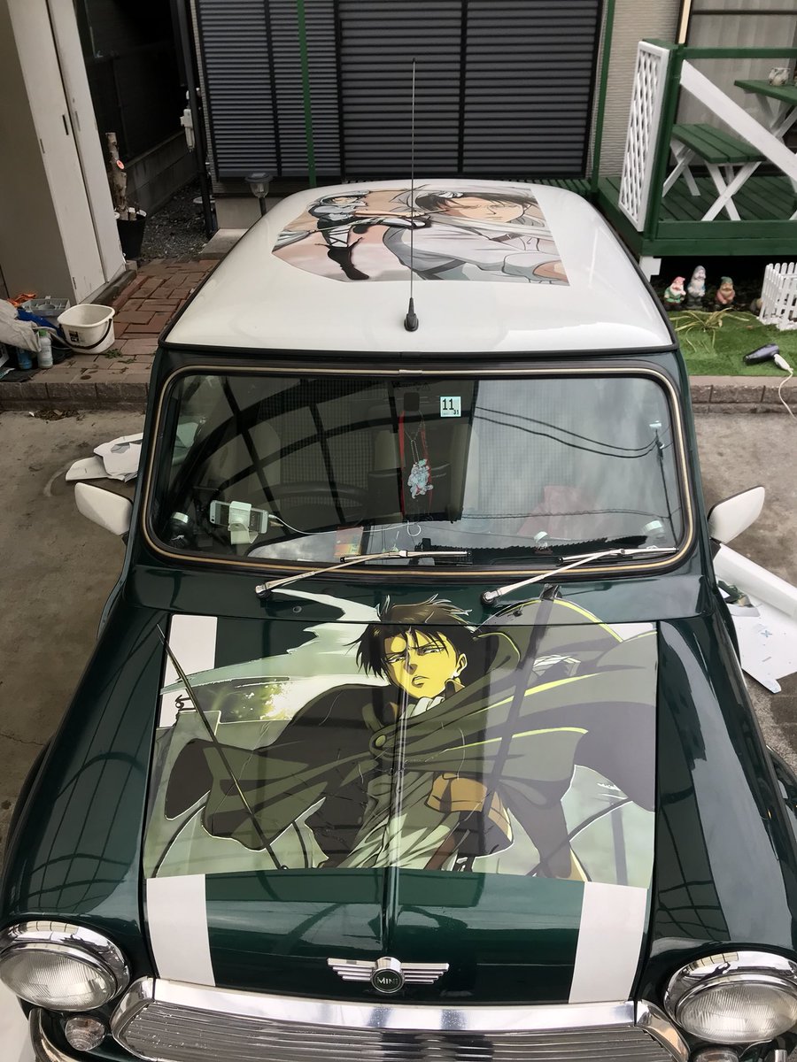 たけしぃー 卍は25 26a この度 愛車が本格的な痛車になりました リヴァイ仕様 初めて自分で貼ったけど難しかった 痛車 進撃の巨人