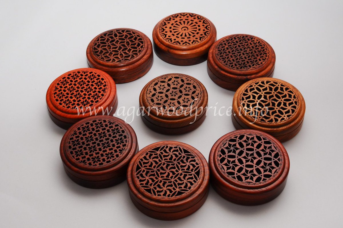 VThDnAnh1's tweet photo. A lot of Coils burner & made from best wood #Coilsburner #oudbox #oudhwood #nicedesign #perfume #incense #uae #dubai #saudi #saudiarabia #makkah #kuwait #kuwaitcity #oman #bahrain #arab #dubaifashion #london #us #uk #arabianoud #dubaimall #emirates Contact Whatsapp+84899470846 https://t.co/sVfICiDoeU