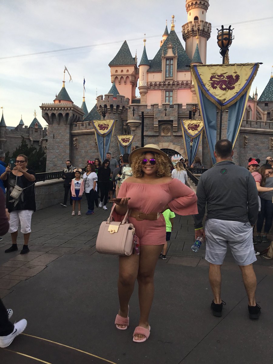 iambrianasimone's tweet photo. ๐Once my Childhood dream Now my Reality ๐ฐ #disneyland #caper18 #paulmitchell https://t.co/dQtrUnLPjD