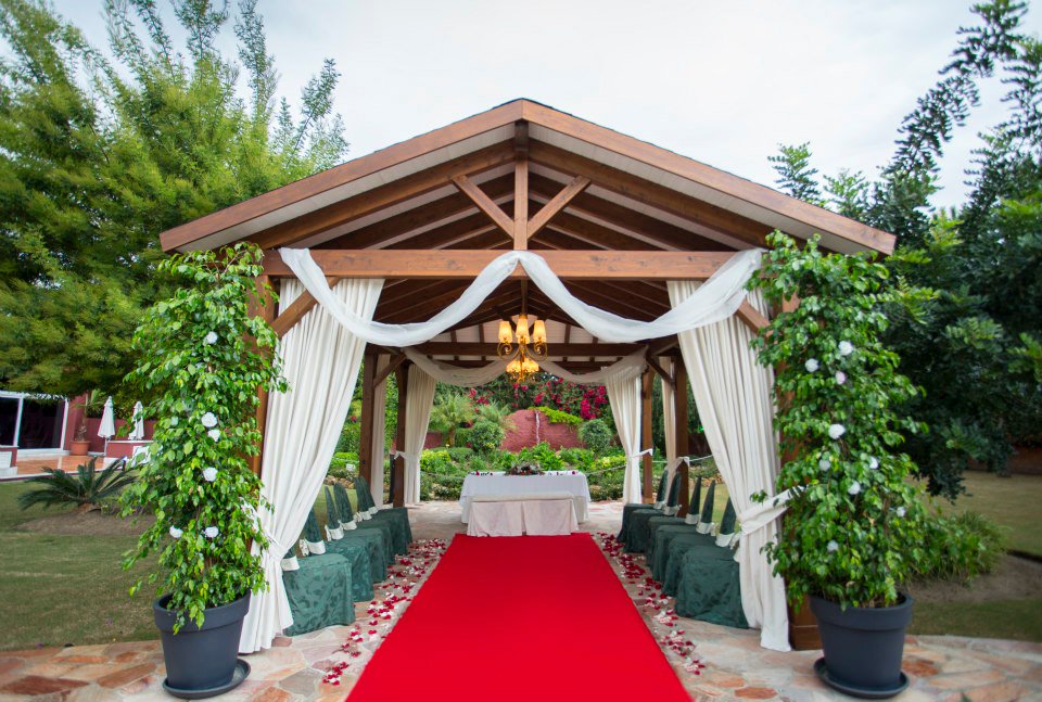 COMERCI_ALH's tweet photo. ¿Estas buscando un lugar especial para tus celebraciones? En @HCortijoChico se encargan de #bodas, #bautizos, #comuniones, congresos y todo tipo de #eventos en el que no puede faltar detalle. ¡Conócelos! #AlhauríndelaTorre
https://t.co/sMqFHOjZ9K https://t.co/xzLa7eiM0n