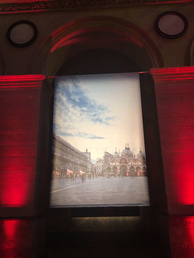 Mc_Lanne's tweet photo. #AgoraGenerali Aujourd'hui le @PalaisB a vue sur #Venise pour accueillir les #managers @generalifrance | #LoveMyJob https://t.co/YYewDrBRxz