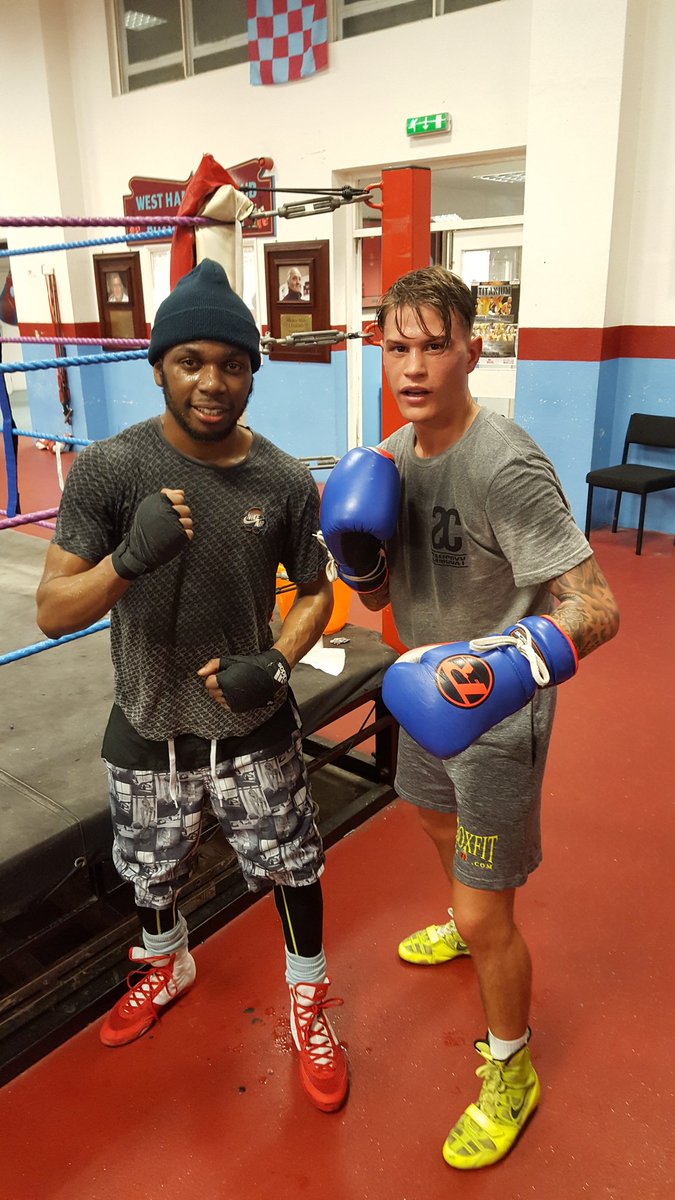 ryanlionwalker's tweet photo. Good 6 rounds of sparring with @samm__cox 5 more weeks till fight night! #TeamPhyz #boxing https://t.co/5YZNcLTfEV