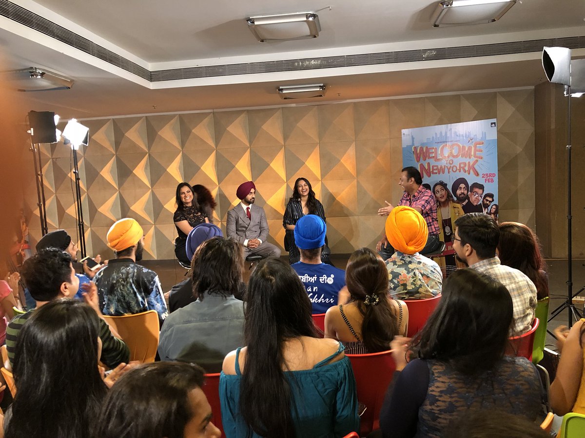 diljitdosanjh's tweet photo. #WelcometoNewYork @sonakshisinha @LaraDutta @poojafilms #wizfilms https://t.co/IaabLJYWpf