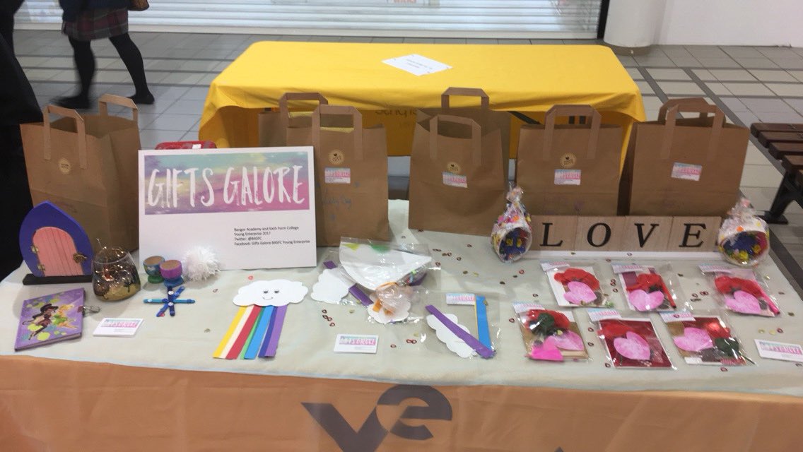 BASFCYE's tweet photo. Come and find us in @BloomfieldSC outside @hm, were here until 1.30! @Bangor_Academy #giftsgalore #crafts #springtime #valentines #craftsforkids #basfcye #basfc https://t.co/tQ7VDLfuWH