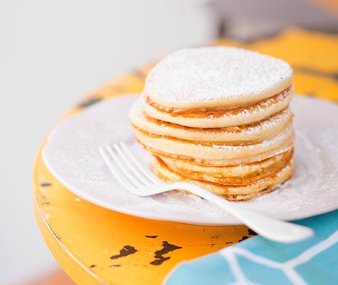 For #Chandeleur in Paris, or #Candlemas or #PancakeDay, the French eat crepes, but you can eat pancakes if you like! Here's the best spot > bit.ly/PancakeParis