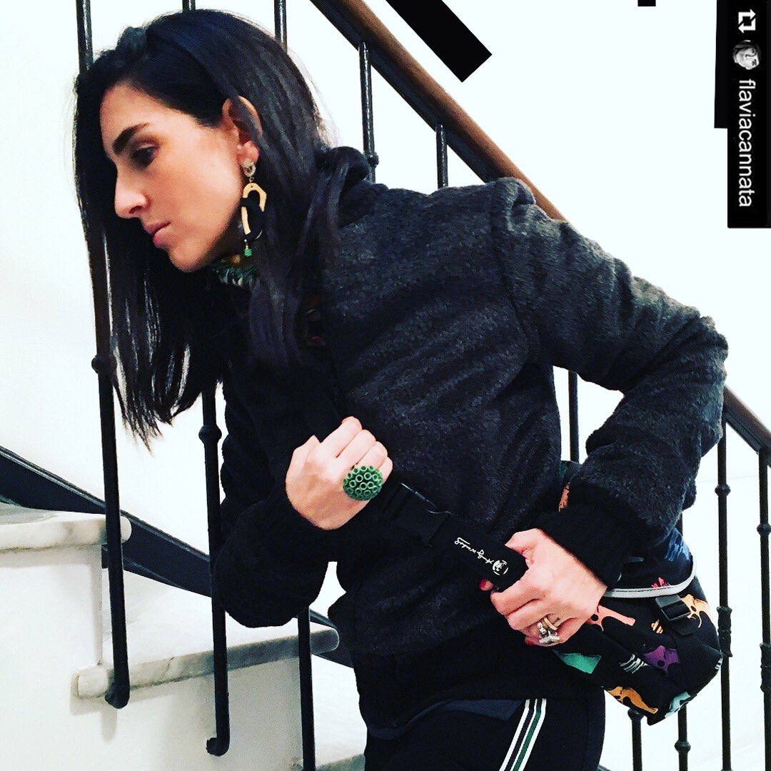 spazioraro's tweet photo. Beautiful ★ Italian ♥ Flavia wearing green pompon ring 🙌🏻

#vibes #monaco #pompon #green #rarogioielli #raro #myraro #jewelrygram #fashionjewelry #3dprintedjewelry #3dprinting #fashion #AST #fashionart #maisonfrancescoscognamiglio #montecarlo #frenchriviera #alwaysupportalent https://t.co/DLV3RoVLqx