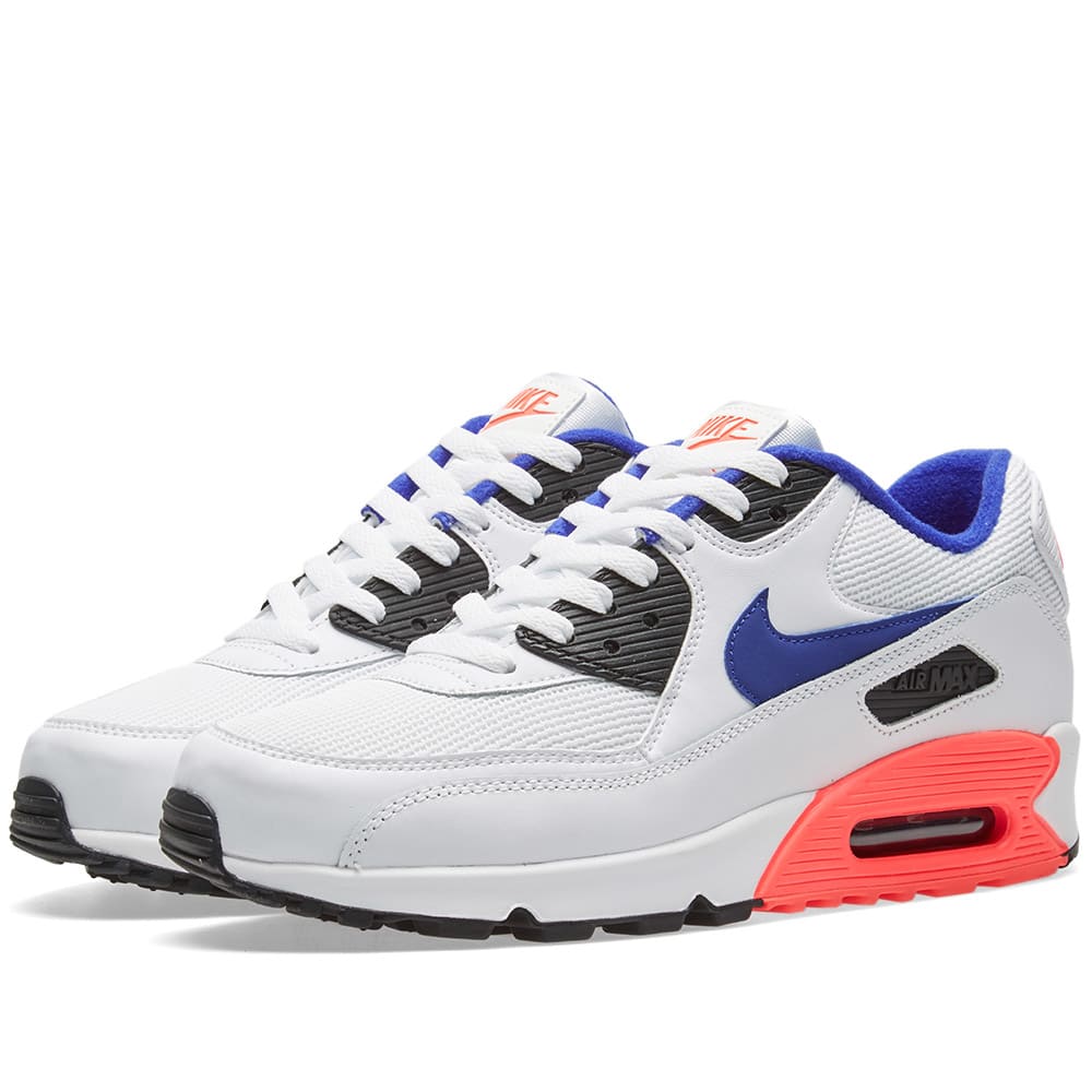 endclothing's tweet photo. New @Nike styles available now in our Newcastle and Glasgow stores -- https://t.co/RuxCARf9TX https://t.co/tIZVdUAm5i