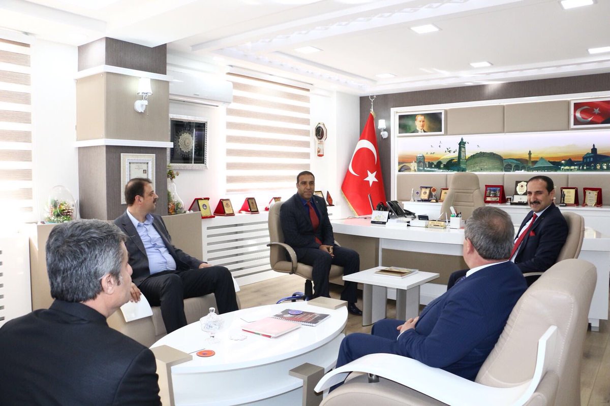 metinylmaz56's tweet photo. Genel Müdürümüz Sn. Sinan Aksu ve Genel Müdür Yardımcımız Sn. Recep Ali Er Diyarbakır İl ve Yurt Müdürlüklerimizde incelemelerde bulundular. Şahsım ve tüm personelim adına Kendilerine teşekkür ediyorum. https://t.co/aCTtzEWS1m