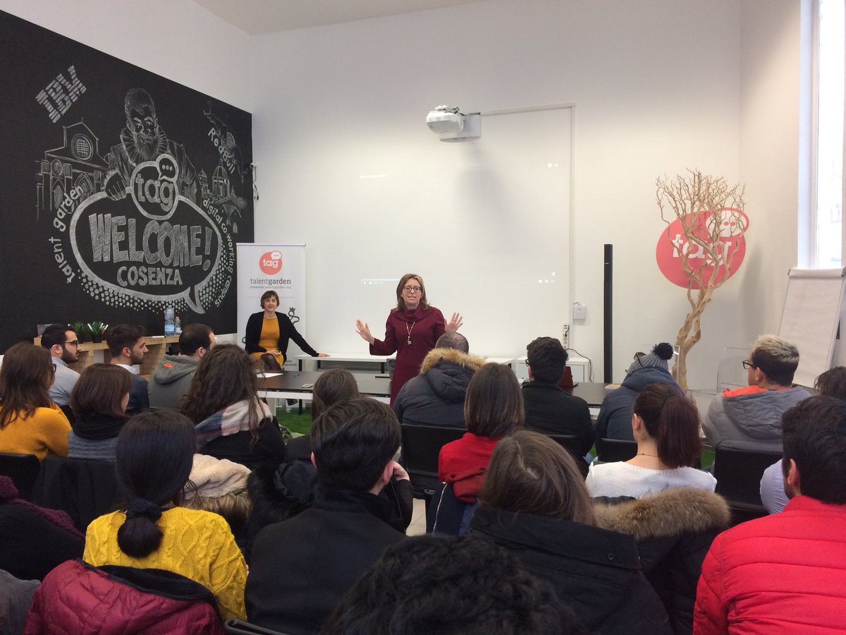 GoodwillTeam's tweet photo. “Non state seduti, è tempo di fare!” @luciamoretti11 apre la prima giornata di formazione per i ragazzi del Progetto Tilt #ImpreseStraordinarie https://t.co/k7tHQcdvud