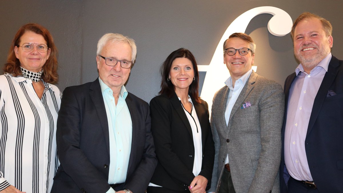Feelgood_AB's tweet photo. Juryn för Sveriges Friskaste Företag har träffats och utsett en vinnare. Vem det blev är ännu hemligt. Men vi återkommer snart. Tack @Eva_Nordmark @johnsson_goran @goranhagglund @professorns https://t.co/w59Pmec92G