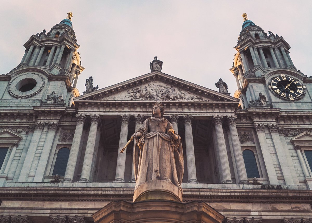 visitlondon's tweet photo. Share your #Londonin4 with us for a RT! Love this one by @davidnyk_ ticking off some iconic London sights! 😍
https://t.co/4itzQIkPHc
