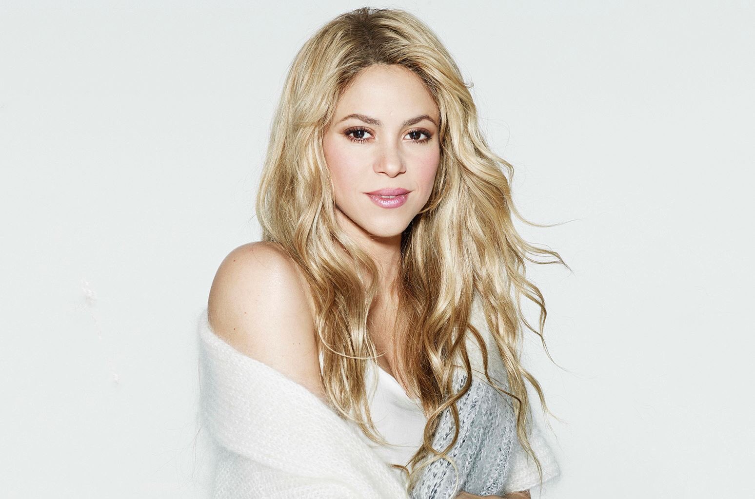 Happy birthday Shakira!!!    