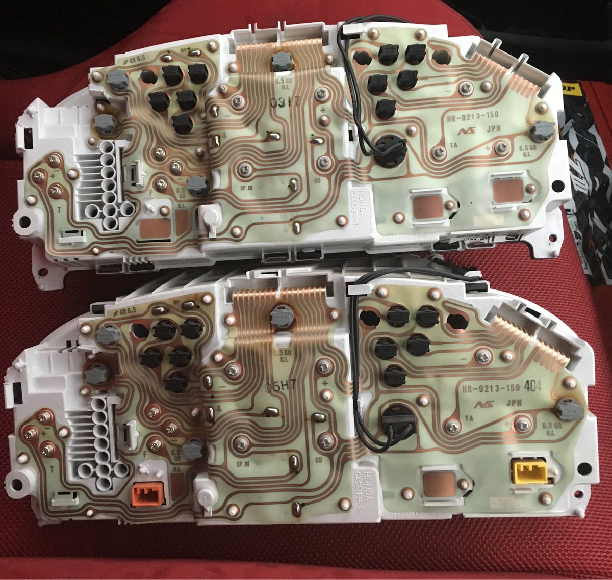 カポ っ Ek9 シビックのどうでもいいチューンシリーズ メーターをレースベース用に交換 エアバッグと Absとっぱらって警告灯つきっぱなしから そもそも警告灯のないメーターへ レースベース用はabs警告灯のところがカバーされてるのが大きな カポ っ Ek9 シビックのどうでもいいチューンシリーズ メーターをレースベース用に交換 エアバッグと Absとっぱらって警告灯つきっぱなしから そもそも警告灯のないメーターへ レースベース用はabs警告灯のところがカバーされてるのが大きな