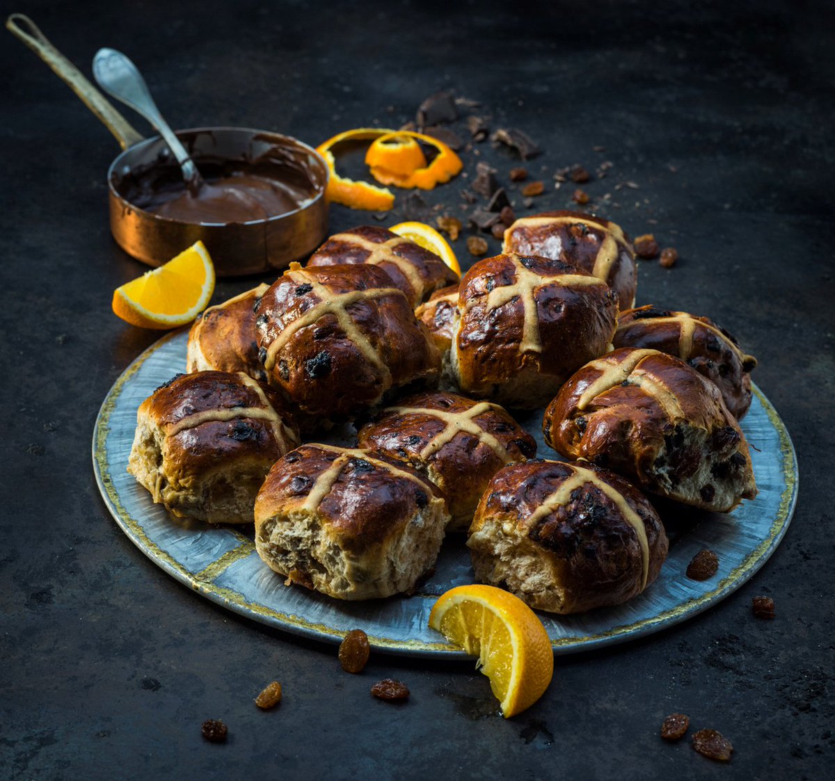 SimplyBetterDS's tweet photo. Hot Cross Buns mean one thing.... Spring has arrived.  

Award winning, Irish made and available in three varieties, shop our special offer of €2 for a pack of 4 in your local @dunnesstores now.  #DiscoverSimplyBetter #DiscoverSpring https://t.co/ruAlzXb6qO