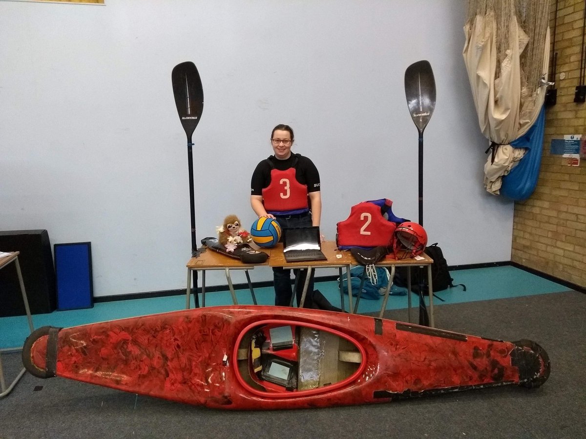 SotonCanoePolo's tweet photo. SUCP are ready and rearing to go at the #ReFreshers18 bunfight. If you are interested in joining us or in the club, make sure you come and say hello! https://t.co/6oxo3rh5bl