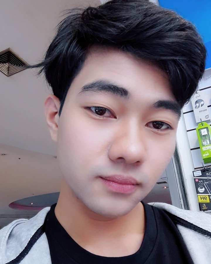 Bboy69338765's tweet photo. လာၾကဴလို႔ရပါတယ္ရည္းစားမ႐ွိဘူး https://t.co/Ko3bo5oAP7