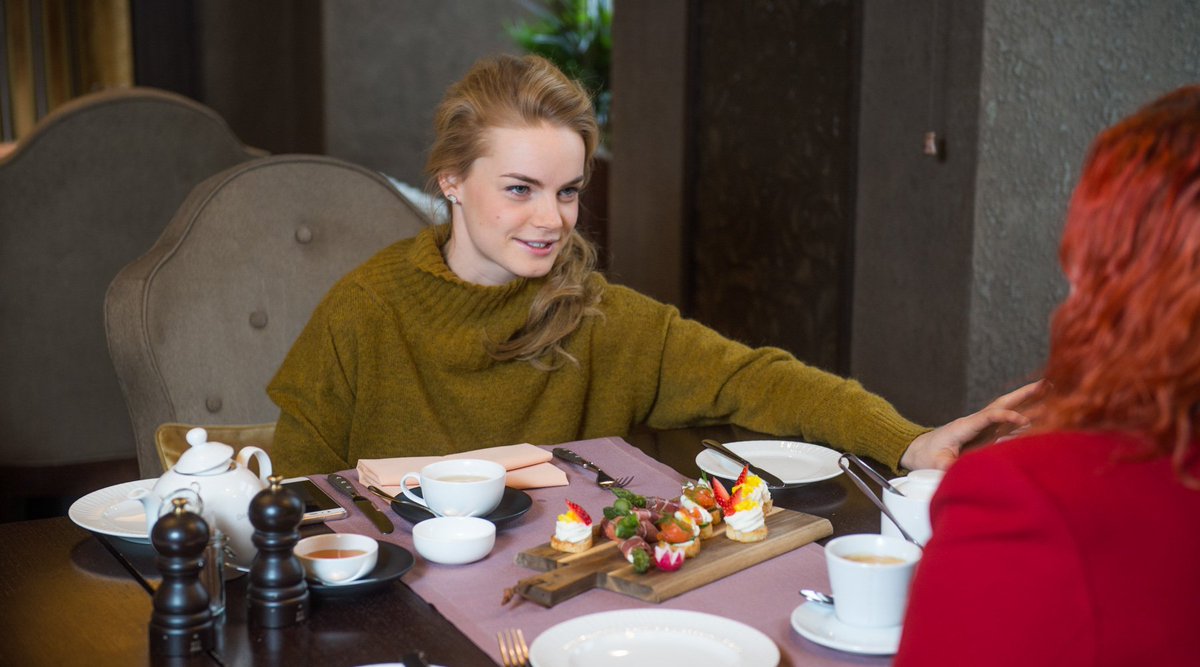 SemaraHHotels's tweet photo. Aktrise Ieva Florence un īpašas sarunas restorānā Metropole https://t.co/dO8eSJu8wd https://t.co/lG7bthVxnz