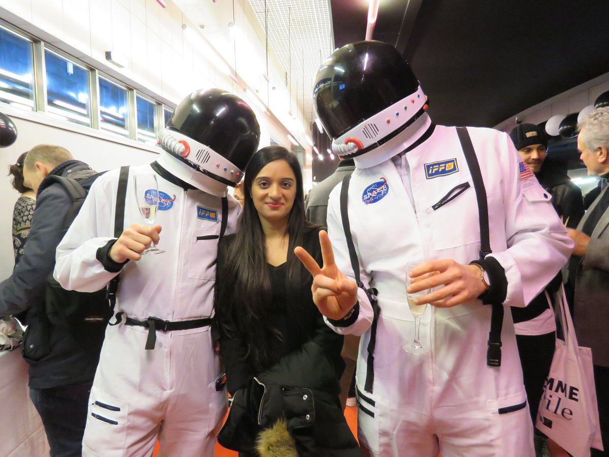 DiptyChander's tweet photo. Rencontre avec les astronautes de @Women_up  toujours à l'heure pour l'atterrissage ! #ColloqueWomenUp Au top !
#Science #Tech https://t.co/WsS3VG0pEU