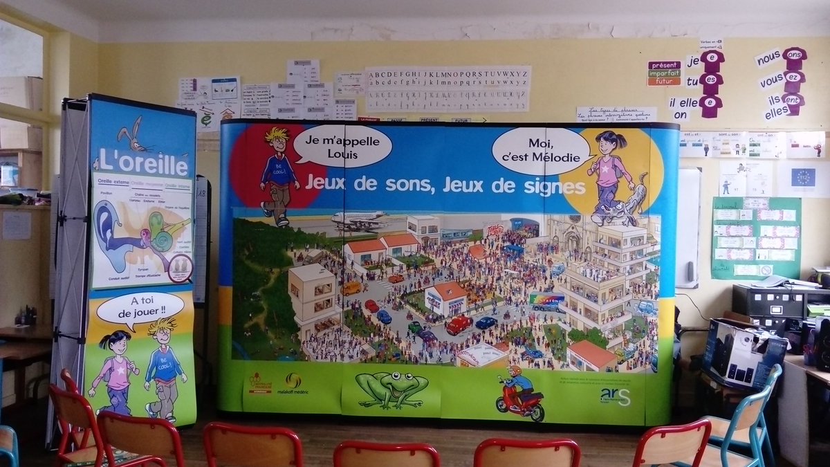 Karine_Gauthe's tweet photo. Aujourd'hui les #élèves de l'#école d'#Etais la Sauvin #Yonne jouent avec les #sons et les #signes pour préserver leur #audition et découvrir le monde des #sourds Avec la #TeamMut @Mutualite_BFC Soutien de @arsbfc #jeuxdesonsjeuxdesignes #JDS #Sante https://t.co/v3KBwjSYOz