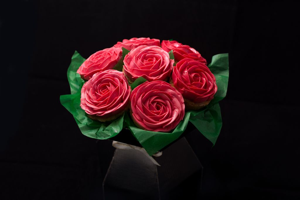 BellarooBakes's tweet photo. Looking for something a little different this Valentine’s Day? https://t.co/IayFogm8Rw