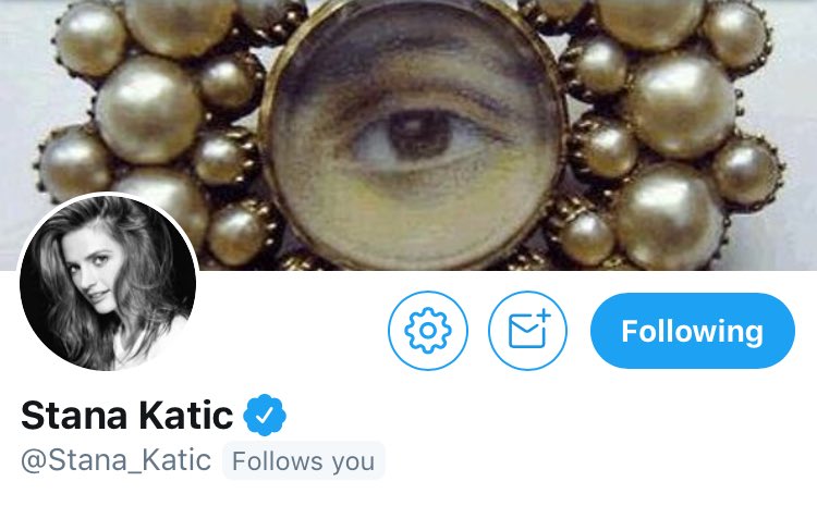 BRStanaKatic's tweet photo. Nova foto de capa do Twitter e Facebook da #StanaKatic. https://t.co/bK3Ks9xl8N