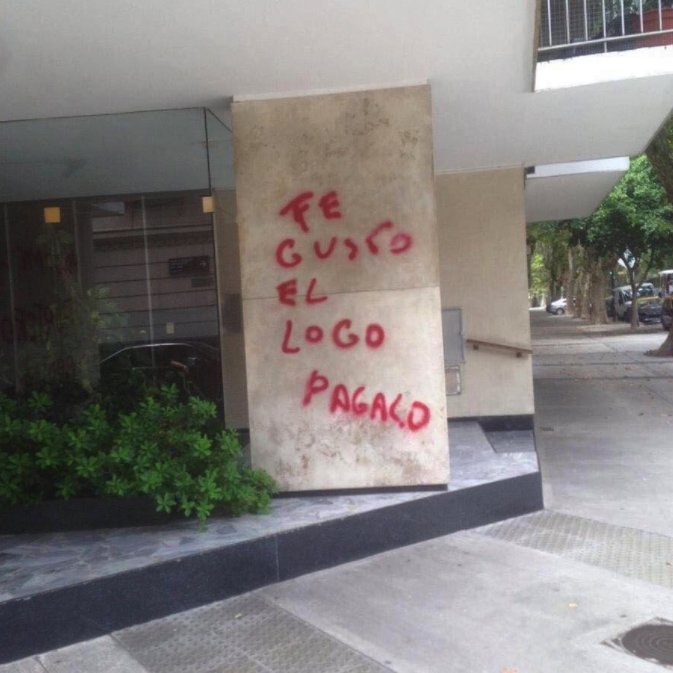 lacriaturacreat's tweet photo. Cuando el cliente no contesta a los emails ni te coge el teléfono https://t.co/iOYbrupMPy