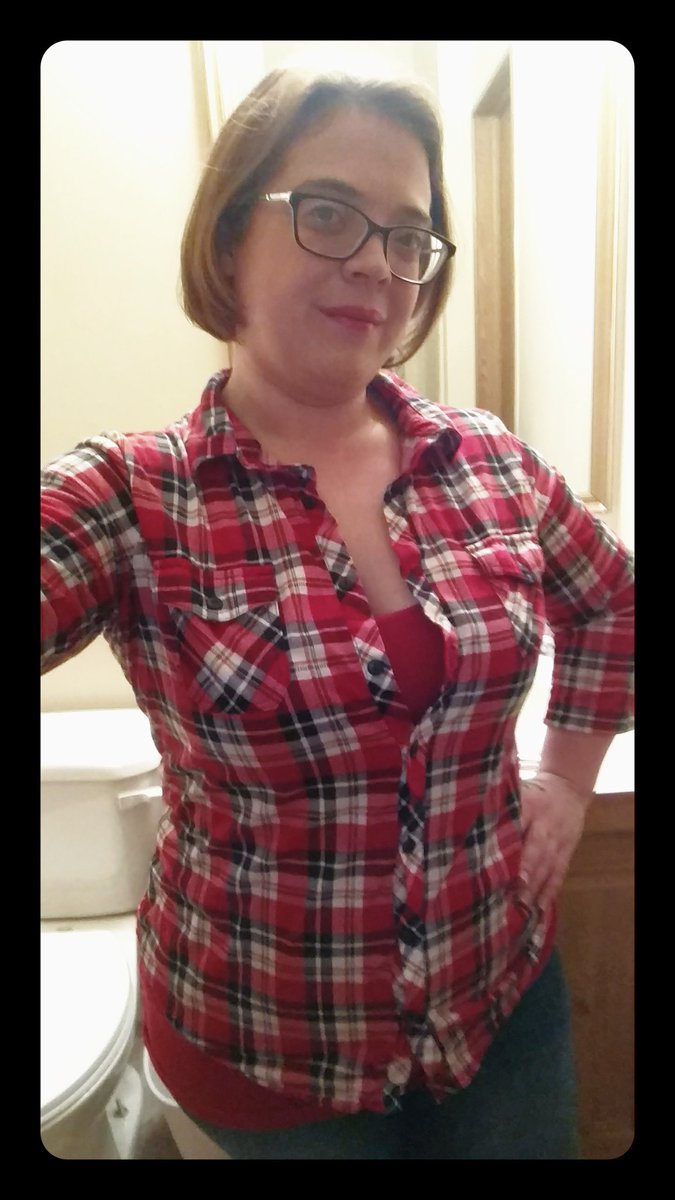 Today is National Wear Red Day. I am wearing red in honor of my mother Bobbe Jo Borland-Dauer and all the rest of them fighting this heart disease. 💞💞💞💞💞💞