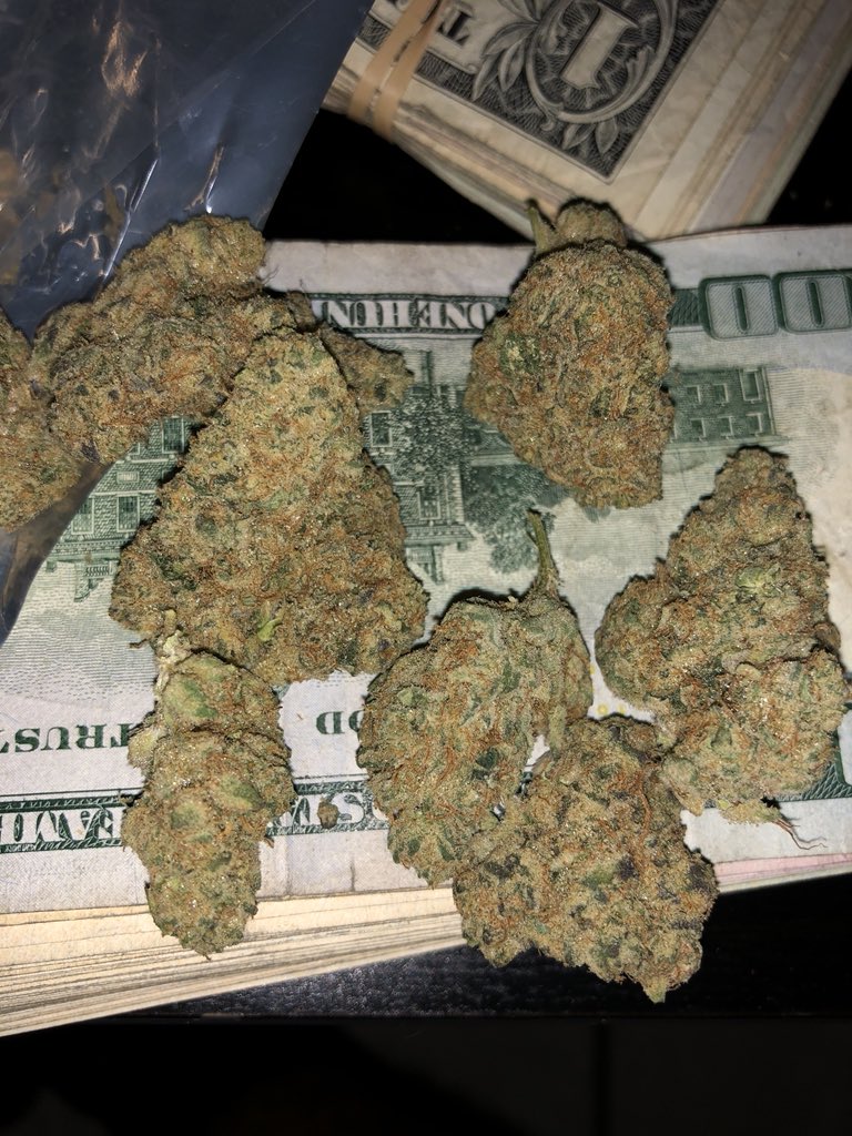 kidgrabba47's tweet photo. JUNGLE BOYS WEDDING CAKE π πππ β½οΈ WISH I CAN SMOKE THIS π’ #mls #wdsts https://t.co/0Yp4aBDcaW